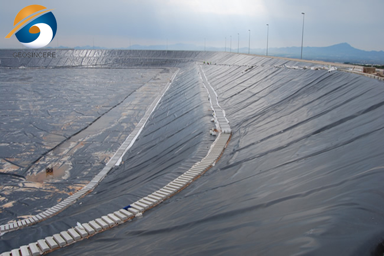Geomembrana HDPE para impermeabilização e anti-infiltração em diferentes áreas Geomembrana HDPE para impermeabilização e anti-infiltração em diferentes áreas