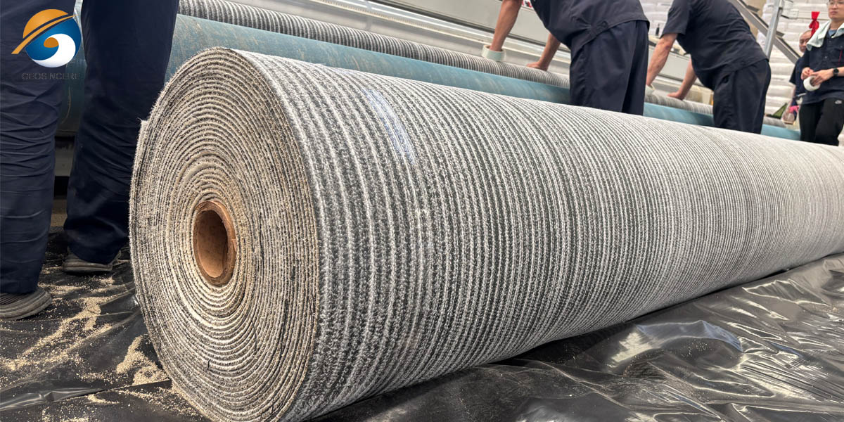 Геосинтетическая глиняная подложка GEOSINCERE Геосинтетическая глиняная подложка GEOSINCERE