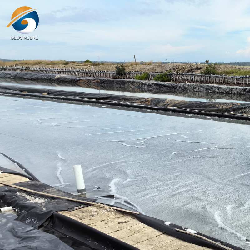 Водонепроницаемая геомембрана с устойчивостью к ультрафиолетовому излучению для соляной промышленности