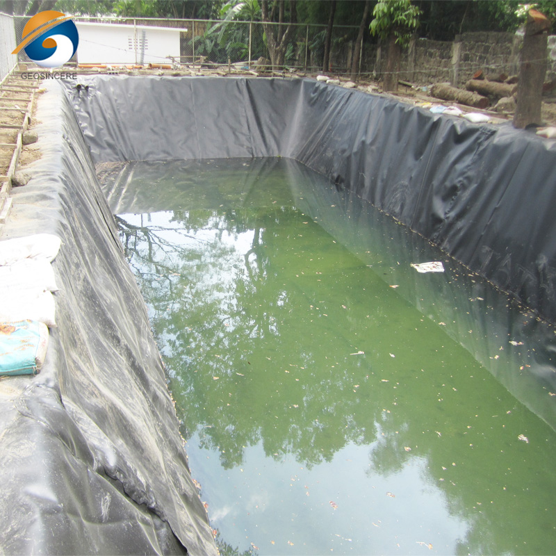 Revestimento impermeável para lagoas de aquacultura