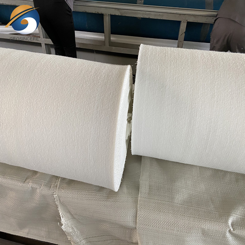 แผ่นใยสังเคราะห์เสริมแรง Geomembrane กันน้ำ