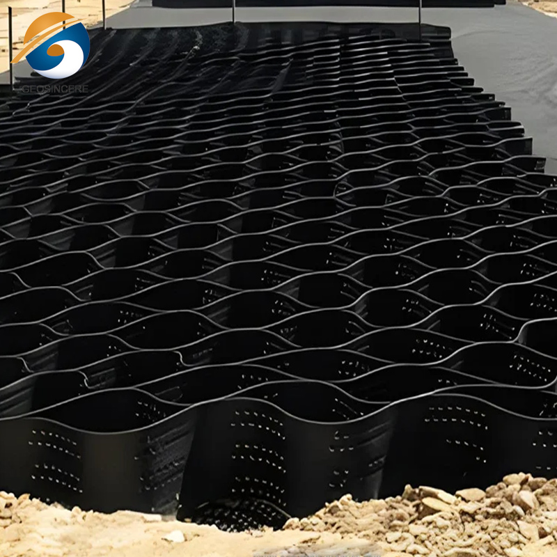 Controlo de erosão por geocélula de PEAD para proteção de encostas