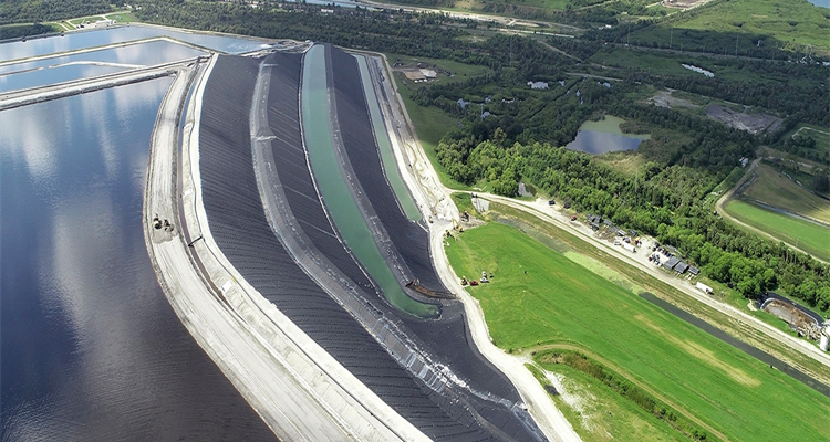 Revêtement géomembrane HDPE pour l'industrie minière Revêtement géomembrane HDPE pour l'industrie minière