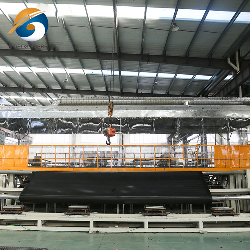 Армированный полиэтилен HDPE, однотекстурная геомембрана