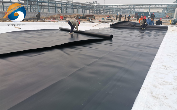 แผ่น HDPE ความหนาแน่นสูง 500 ไมครอนสำหรับบ่อน้ำ แผ่น HDPE ความหนาแน่นสูง 500 ไมครอนสำหรับบ่อน้ำ