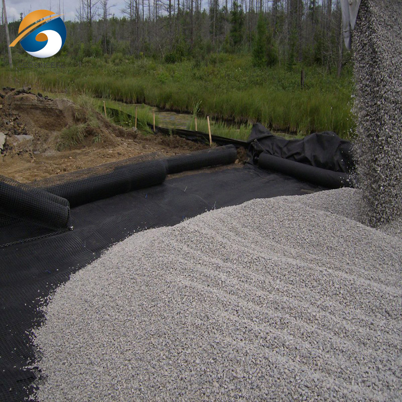 Двуосная георешетка для стабилизации склона из полиэстера