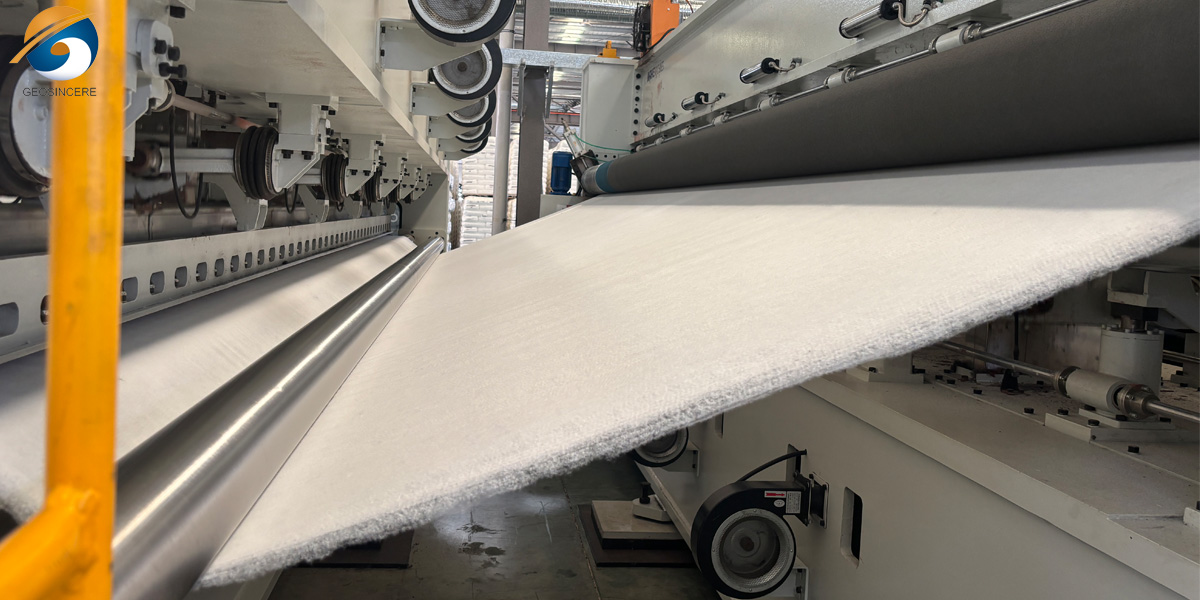 Дренажная геотекстильная ткань Дренажная геотекстильная ткань