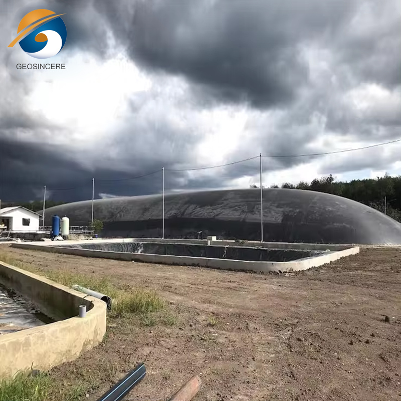 Геомембранный вкладыш из полиэтилена высокой плотности толщиной 2 мм для биогазового реактора