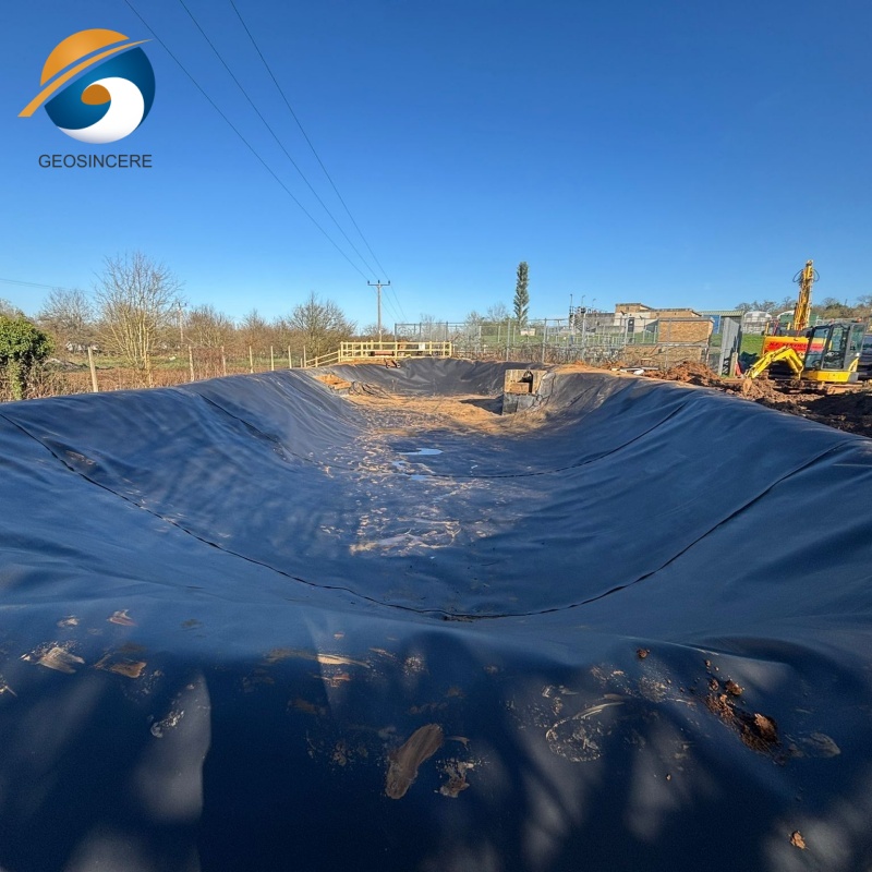 Revestimiento de polietileno de alta densidad para impermeabilización de estanques