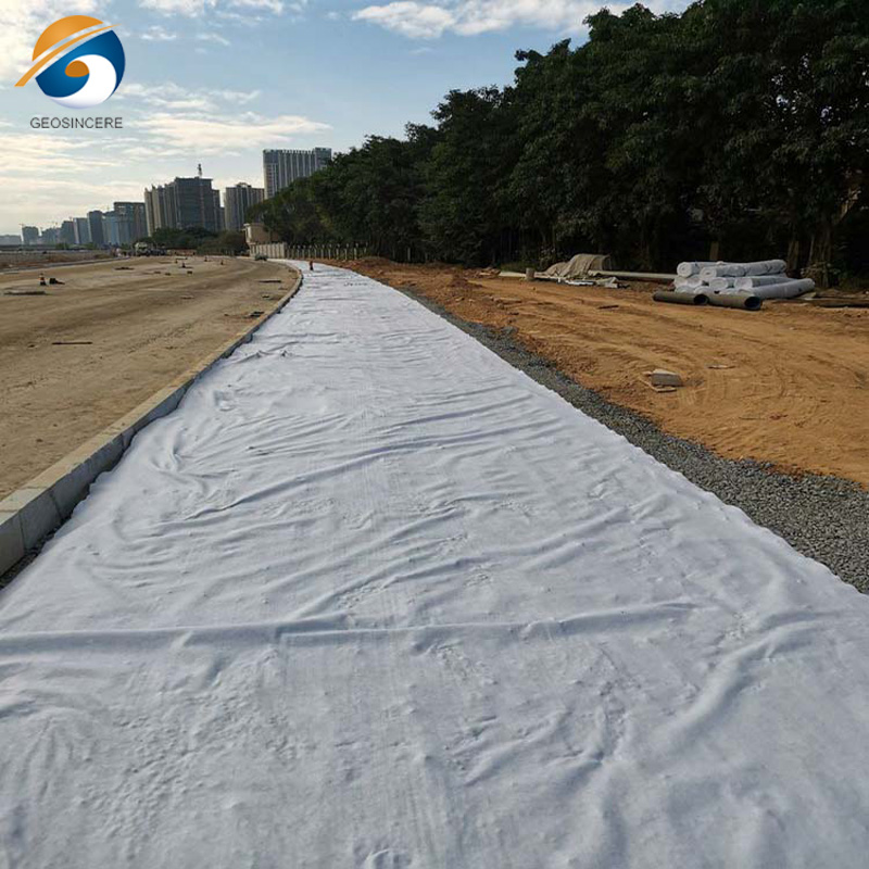 Tela geotêxtil não tecida