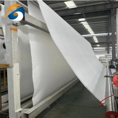 Геотекстиль из полиэстера и нетканого материала с непрерывной нитью