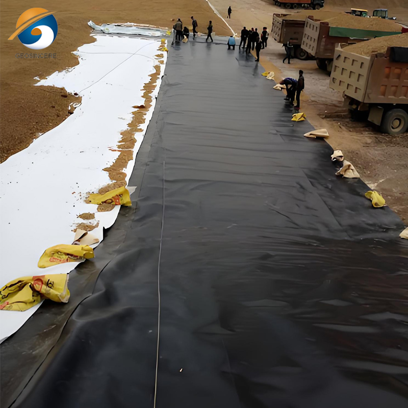 แผ่น Geomembrane HDPE แบบเรียบสำหรับน้ำเสีย