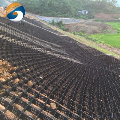 Геокельная защита склона