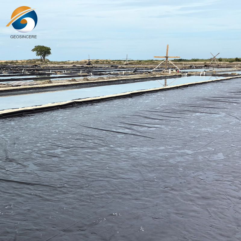 Водонепроницаемая геомембрана с устойчивостью к ультрафиолетовому излучению для соляной промышленности