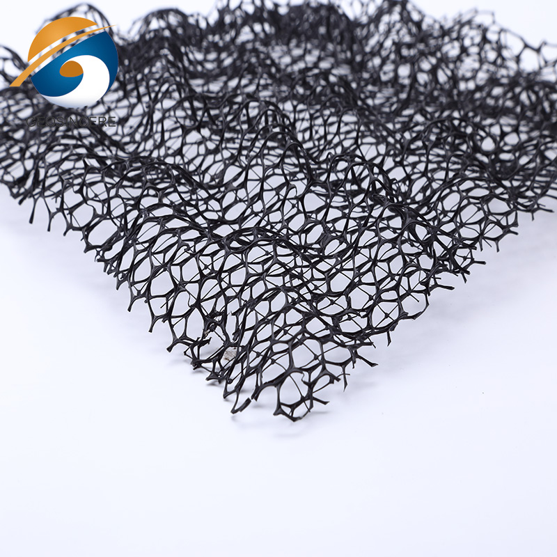 Армированный противоэрозионный геомат HDPE для стабилизации склонов