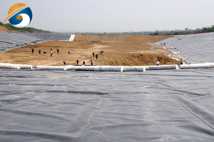 Геомембрана HDPE толщиной 1,5 мм для захоронения отходов
